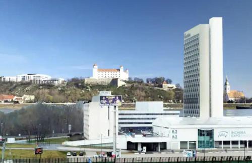 Bratislava Apartment | Spacious apartment with amazing castle view