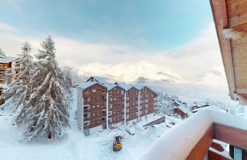 Saint-Pierre-de-Clages Apartment | Spacious Apartment With Balcony
