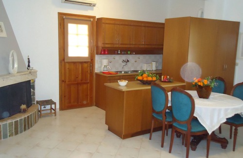 Drepano Apartment | Spacious Apartment with big patio, minutes from the beach