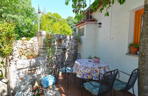 Mali Maj Apartment | Spacious apartment with garden