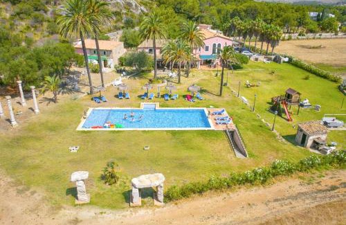Urbanitzacio Gotmar Apartment | Spacious Apartment with Mountain View in Pollença