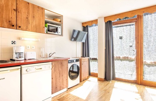 Chamrousse Apartment | Spacious apt 4 ppl with terrace