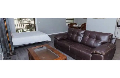 Richs Deland House | Spacious Apt. Close to Stetson Univ & Downtown