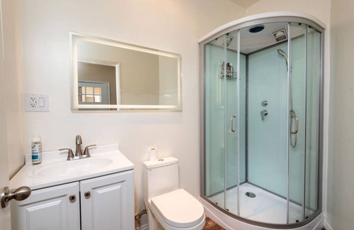 Beverly Hills Apartment | Spacious Apt Sleeps 3 in BH!