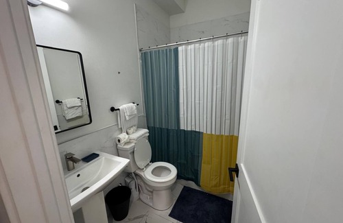 West Philadelphia Apartment | Spacious Apt Sleeps 3