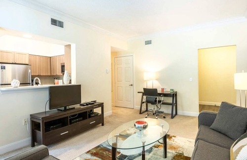 Waltham Apartment | Spacious Apt with Pool