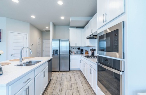 Travis County House | Spacious Austin Retreat Sleeps 10 Near COTA/ACL and Airport