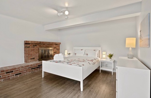 Mount Lebanon House | Spacious ★ Baby friendly ★ 18mins to DT ★ King Bed ★ Fast Wifi