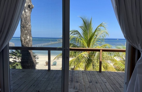 Roatan House | Spacious Beach Front Home - Swim, Snorkel, Dive, Paddle, at your doorstep!
