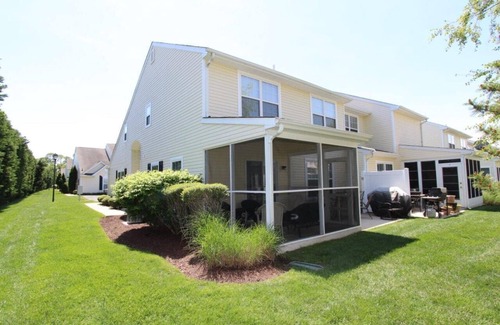 Keys Of Marsh Harbor House | Spacious Beach Getaway for Family and Friends