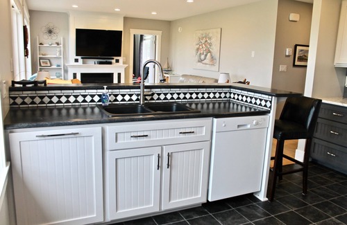 Brackley Beach House | Spacious Beach House/A/C, Bordering Brackley Beach