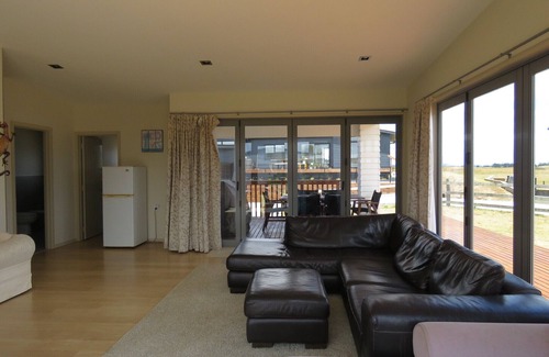 Karkari Peninsula House | Spacious Beach Home Away From Home