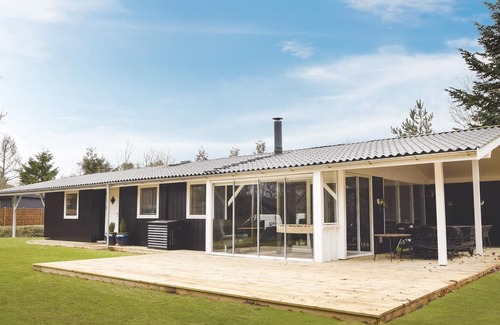Farvang House | Spacious, beautiful cottage with four good bedrooms and two bathrooms.