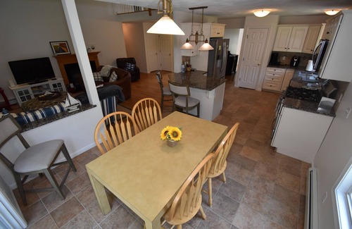 Narragansett House | Spacious Bonnet Retreat!
