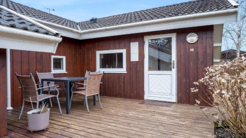 Næsby Strand House | Spacious, Bright, 400M From The Beach With Sauna