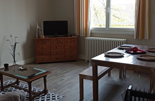 Bourges Apartment | Spacious, bright apartment 5 minutes from downtown BOURGES.