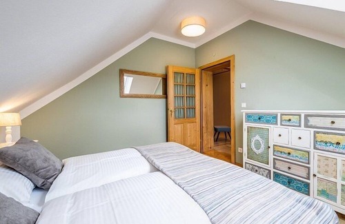 Sankt Sebastian Apartment | Spacious, bright apartment (110 sqm) with balcony and lake view
