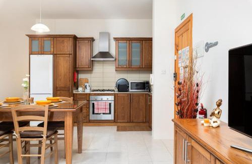Msida Apartment | Spacious, Bright & Cosy 2 Bedroom 2 Bathroom Apartment - Msida Uni Heights