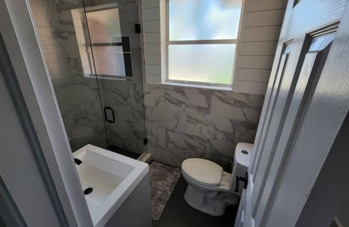 Jacksonville Apartment | Spacious, bright, newly remodeled 3br 1 1/2 bath