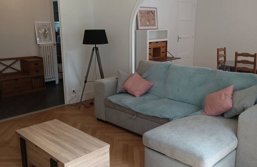 Chambery Apartment | Spacious, bright T3 800m from the station
