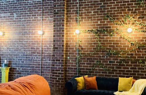 Capitol View House | Spacious & Bright West end loft 🌿☀️