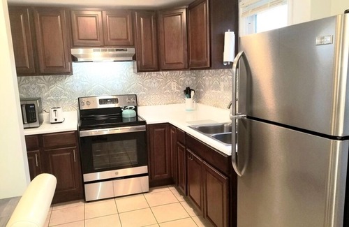 Newton Apartment | Spacious, but cozy apt - minutes from Hickory
