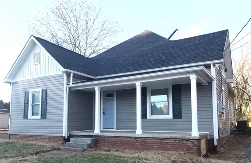 Newton Apartment | Spacious, but cozy apt - minutes from Hickory