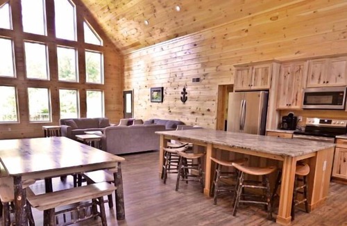 Huntingdon Cabin | Spacious Cabin Steps to Lake with Firepit & Arcade