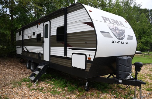 Chatham House | Spacious camper, with private bedrooms. Minutes from Caney and Chatham Lakes