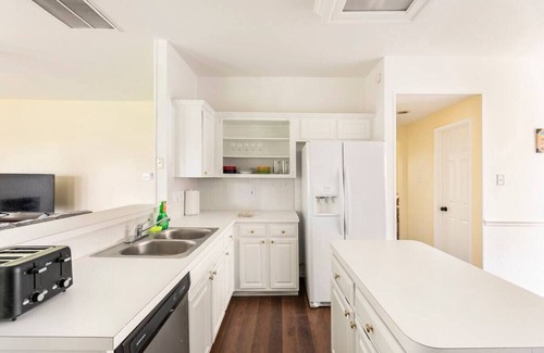 North Central Carrollton House | Spacious Carrolton, TX Home | Ideal for Big Groups