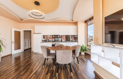 Shkoder Apartment | Spacious City-View Apartment Overlooking Shkodër