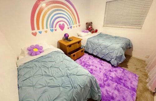 Clearwater House | Spacious Clearwater Vacation House Pet Friendly Fire Pit Games Close to Clearwater Beach Biking Trail Farmers Markets S Harbor Health Spa Baycare Ballpark and Ruth Eckerd Hall Golf Courses