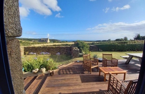 Locmaria-Plouzane House | Spacious, comfortable farmhouse facing the sea