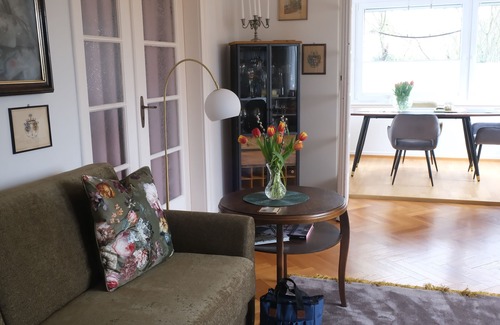 Bad Mergentheim Apartment | Spacious, comfortable apartment close to town and spa gardens. Exceptional!
