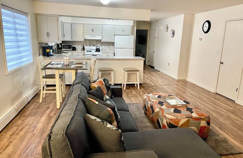 Garfield Apartment | Spacious comfort, 1st FL, parking, 2 TVs, laundry,Beautiful views of NYC skyline