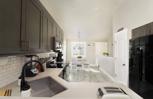 Billings House | Spacious & Comfy home near the Yellowstone River!