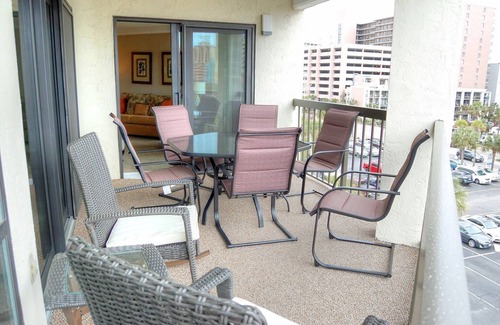Myrtle Beach Condo | Spacious Condo on Myrtle Beach's North End, Close to Many Attractions - Carol