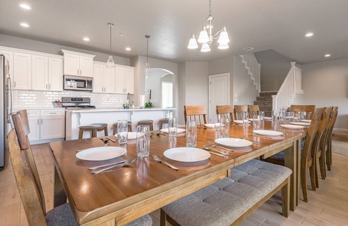 Hurricane House | Spacious contemporary townhouse with shared pool, hot tub & pickleball courts