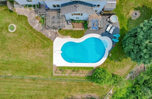 Bethany House | Spacious Cottage with Pool, Hot Tub & Trail