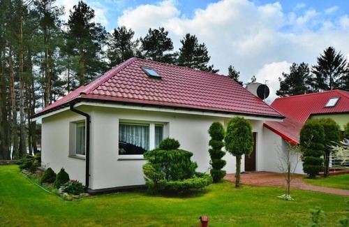 Szczecinek House | Spacious cottage, idyllic right on the lake, Spore