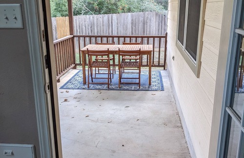 Bastrop House | Spacious Cottage in the Pines! 4.5 miles to Bastrop; 29 miles to COTA