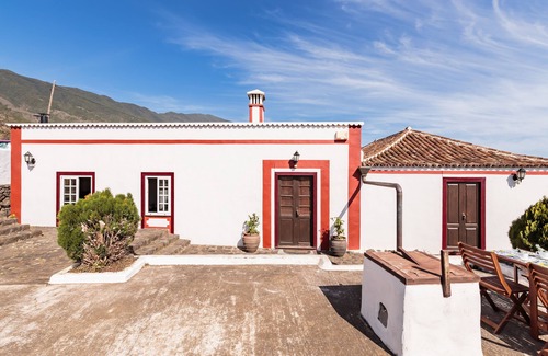 Brena Alta Cottage | Spacious country house in Breña Alta, La Palma with panoramic views