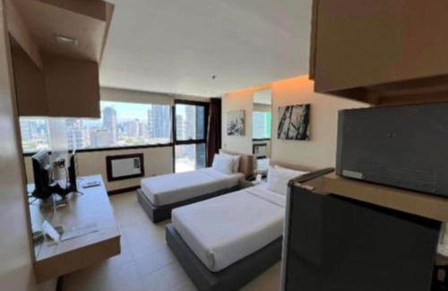 Wack-Wack Greenhills Apartment | Spacious & Cozy Studio Type Unit Near Megamall