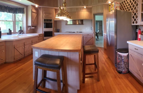 Poplarville Cabin | Spacious Cypress Lodge 10 minutes from I-59 exit #29