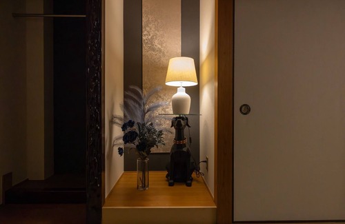 Konohana Apartment | Spacious designer apartment welllocated next to Universal Studios Japan with space for 8 pax - It to the USJ/Osaka Ōsaka