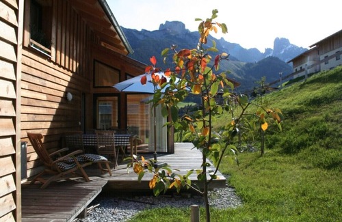 Annaberg im Lammertal Ski Chalet | spacious detached holiday house with winter garden