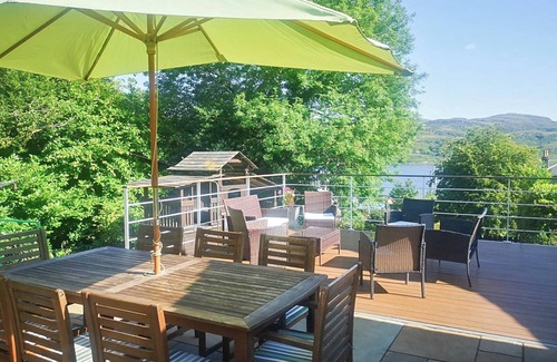 Tighnabruaich Cottage | Spacious detached house for 8 only 200 metres from the sea front on the Cowal Peninsula.