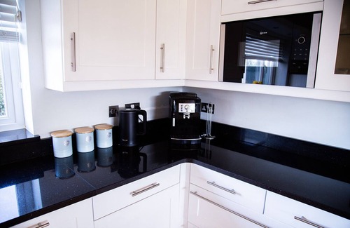 Wembury House | Spacious Devon Coastal Home with Huge Hot Tub