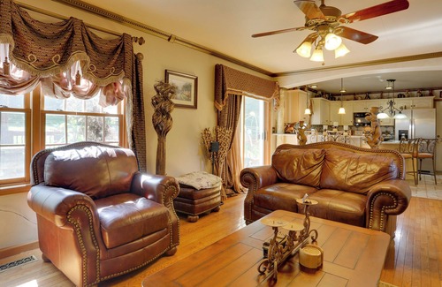 Dingmans Ferry House | Spacious Dingmans Ferry Home w/ Deck & Yard