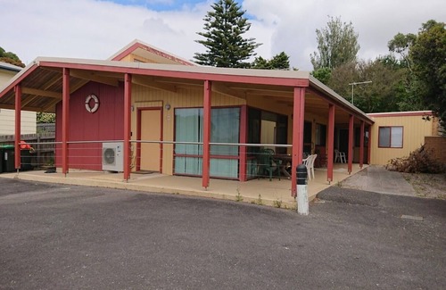 Smiths Beach House | Spacious disability-friendly respite property only minutes from Smiths Beach!